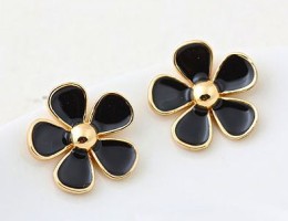 Black Petal Stud Earrings